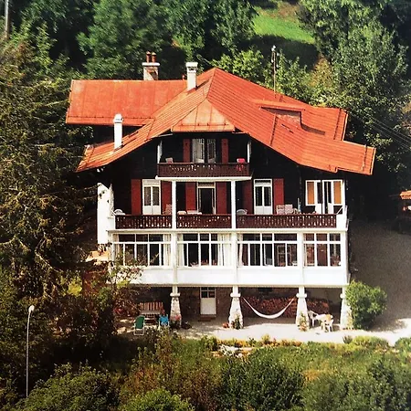 Les Airelles Bed & Breakfast 3*
